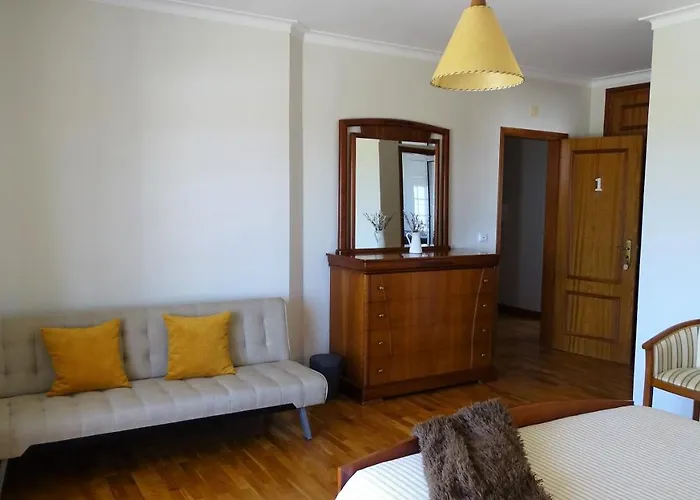 Casa Do Monte Amarelo Guest house *